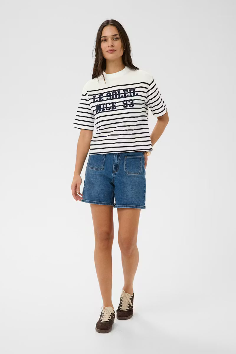 KAnolia T-shirt  NEW IN