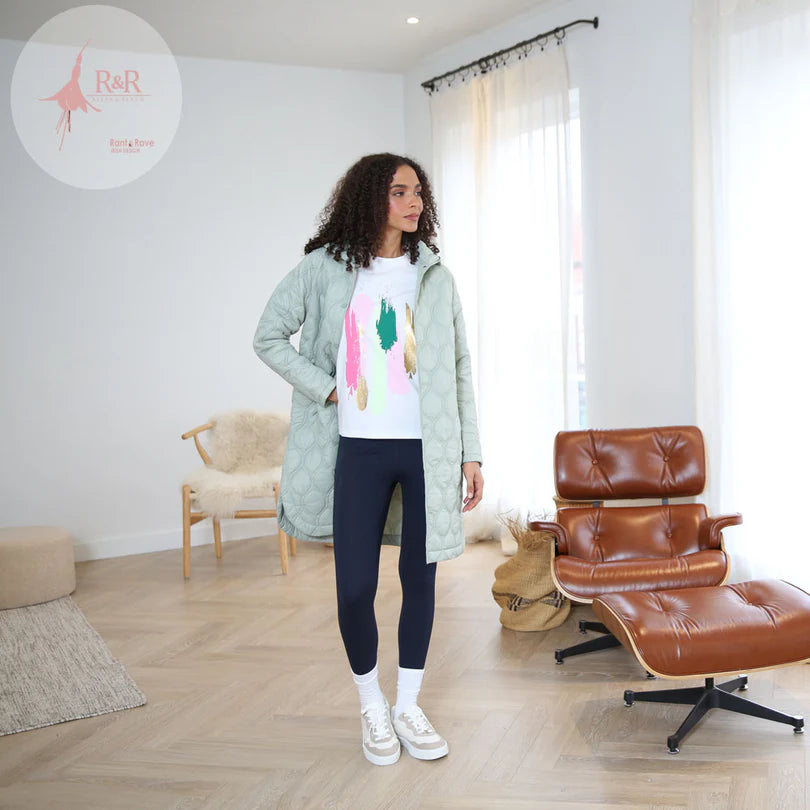 Relax & Renew Delaney Tee White